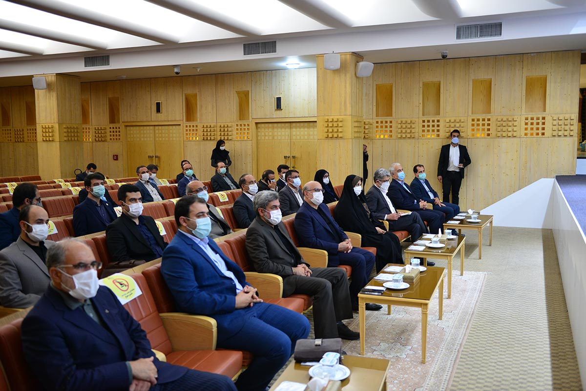 آئین امضای تفاهم نامه راه اندازی فن بازار تخصصی صنعت پتروشیمی/مهر1400 1