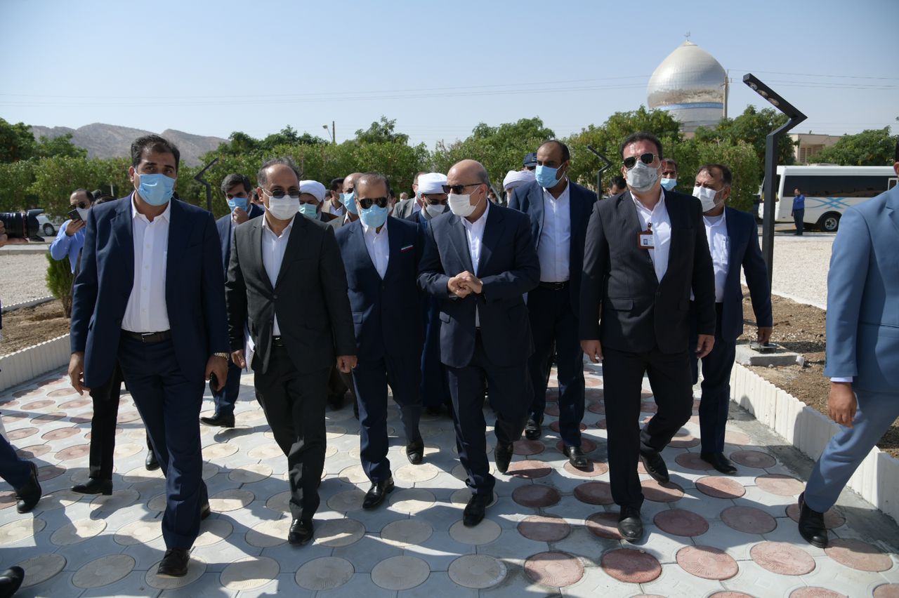 با حضور معاون وزیر نفت و مدیرعامل شرکت ملی صنایع پتروشیمی 16 پروژه‌ رفاهی، بهداشتی، عمرانی و آموزشی در شهرک پردیس جم/عسلویه به بهره‌برداری رسید 3