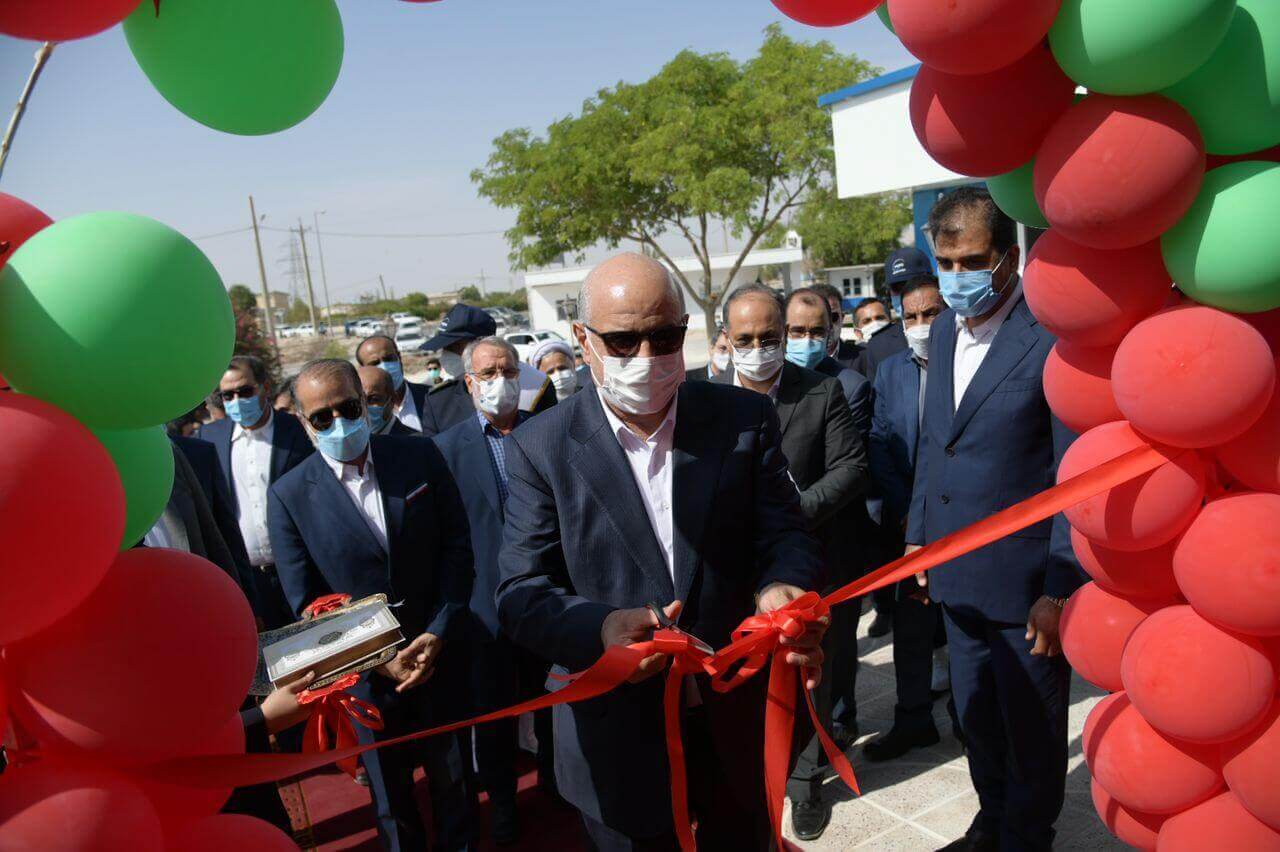 با حضور معاون وزیر نفت و مدیرعامل شرکت ملی صنایع پتروشیمی 16 پروژه‌ رفاهی، بهداشتی، عمرانی و آموزشی در شهرک پردیس جم/عسلویه به بهره‌برداری رسید 5