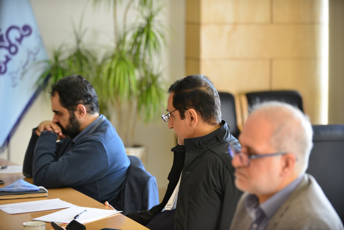 یکصد و پنجاهمین جلسه هماهنگی مدیران روابط عمومی شرکت های اصلی صنعت نفت با حضور مرتضی شاهمیرزایی معاون وزیر نفت و مدیر عامل شرکت ملی صنایع پتروشیمی برگزار شد  7