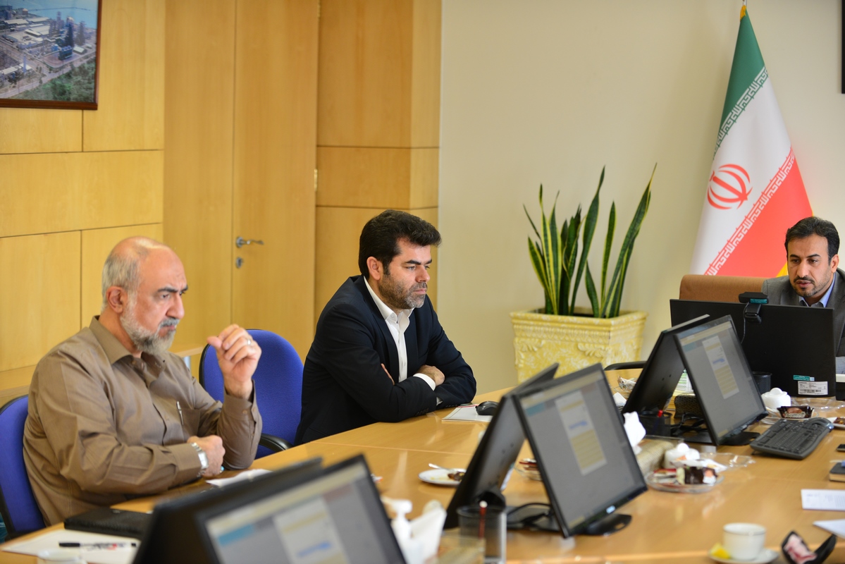 یکصد و پنجاهمین جلسه هماهنگی مدیران روابط عمومی شرکت های اصلی صنعت نفت با حضور مرتضی شاهمیرزایی معاون وزیر نفت و مدیر عامل شرکت ملی صنایع پتروشیمی برگزار شد  8