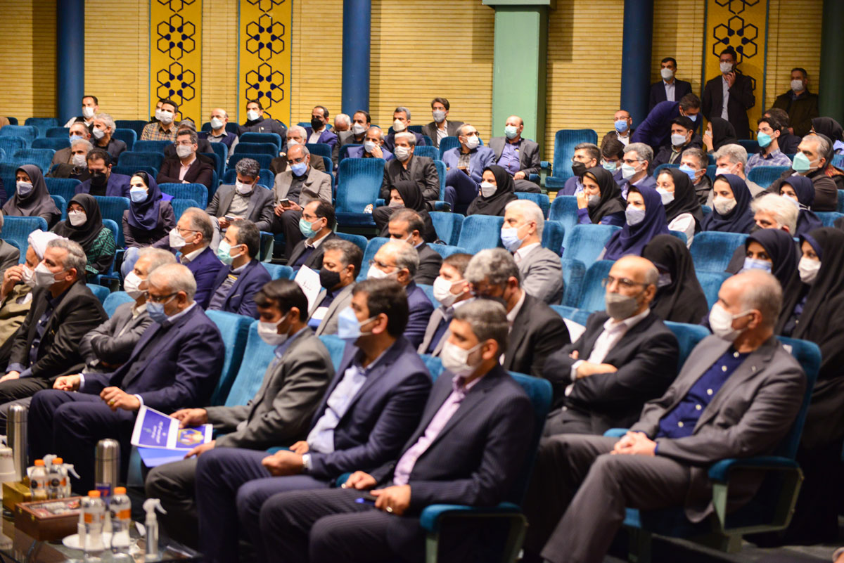 به مناسبت 8 دی روز صنعت پتروشیمی؛ از تازه‌ترین دستاوردهای پژوهشی حوزه پتروشیمی با حضور وزیر نفت رونمایی شد 14