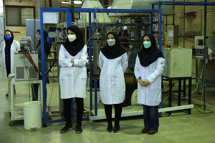 از تازه‌ترین دستاوردهای پژوهشی حوزه پتروشیمی با حضور وزیر نفت رونمایی شد 13