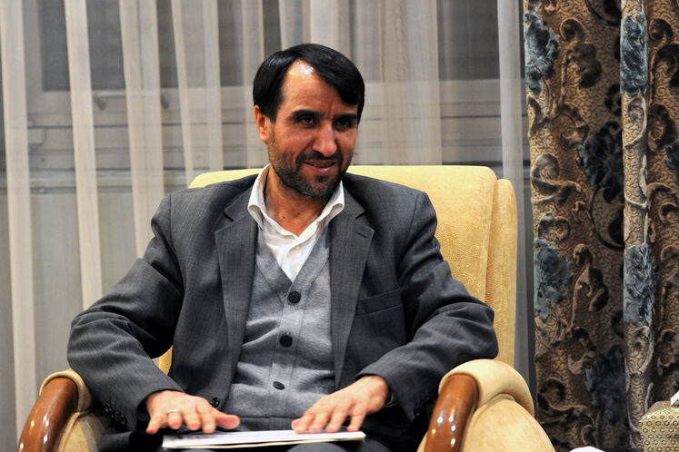 نشست وزیر نفت با مدیرعامل شرکت صنایع پتروشیمی خلیج فارس 3