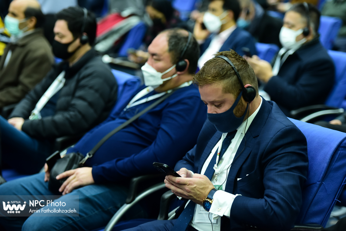 آیین گشایش پانزدهمین نمایشگاه بین‌المللی ایران‌پلاست (2) 10