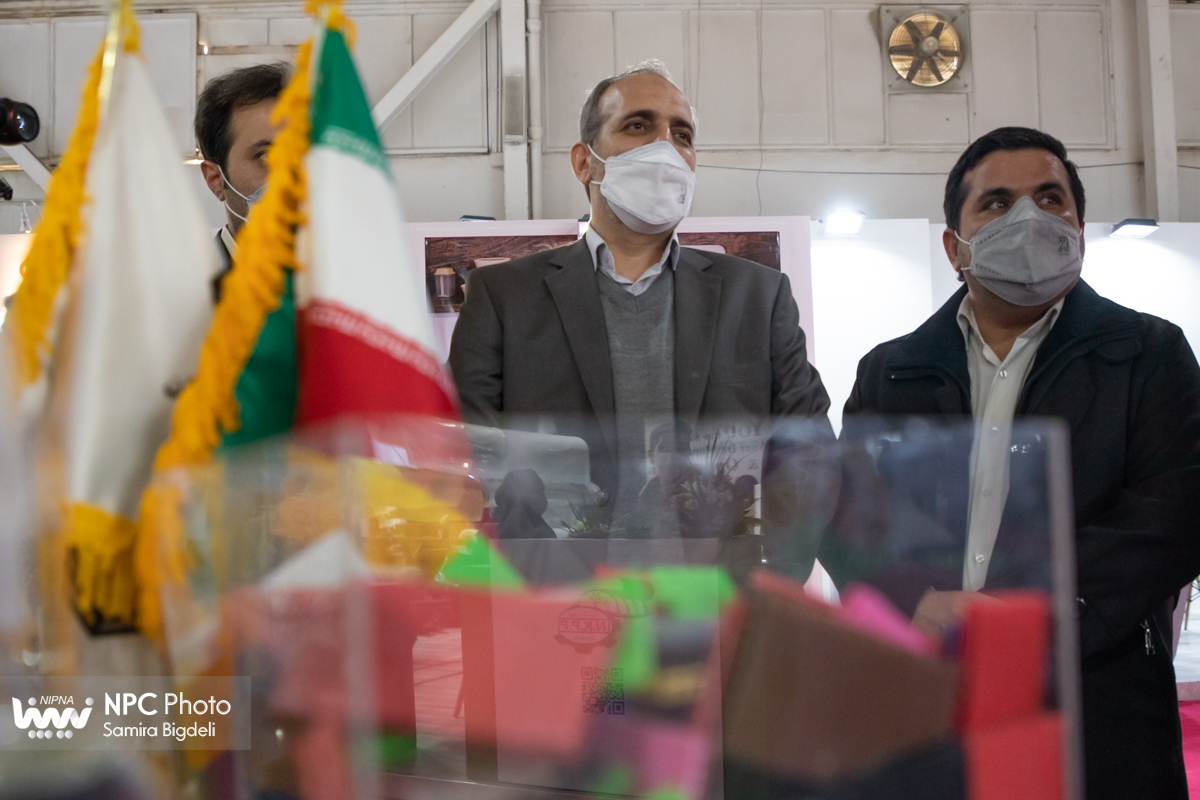 بازدید مدیرعامل شرکت ملی گاز ایران از پانزدهمین نمایشگاه بین المللی ایران پلاست 5