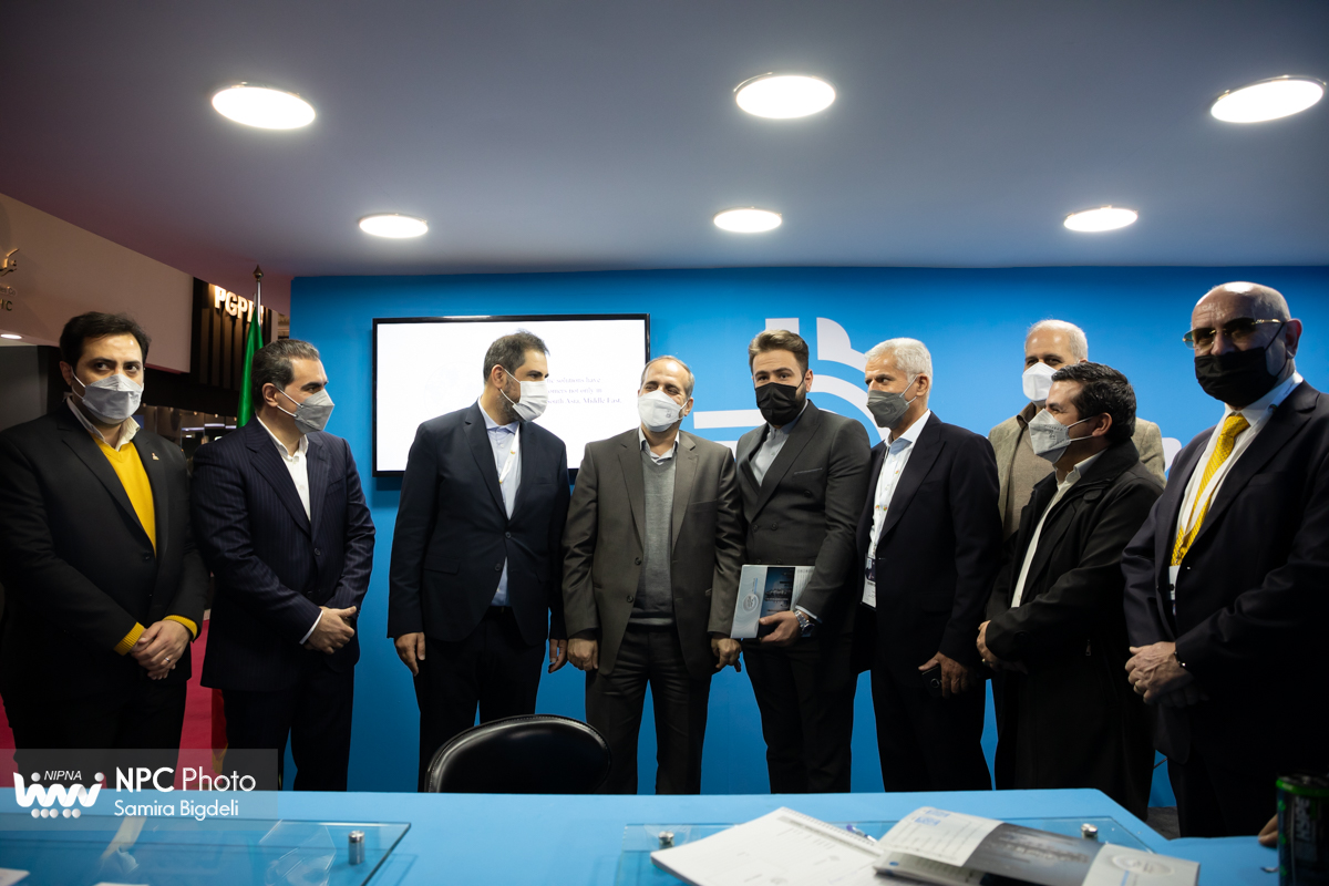 بازدید مدیرعامل شرکت ملی گاز ایران از پانزدهمین نمایشگاه بین المللی ایران پلاست 12