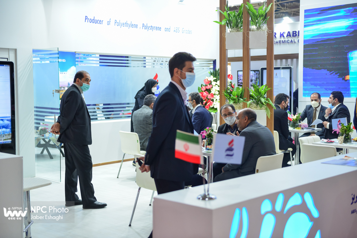 غرفه شرکت ملی صنایع پتروشیمی در پانزدهمین نمایشگاه بین المللی ایران پلاست 4