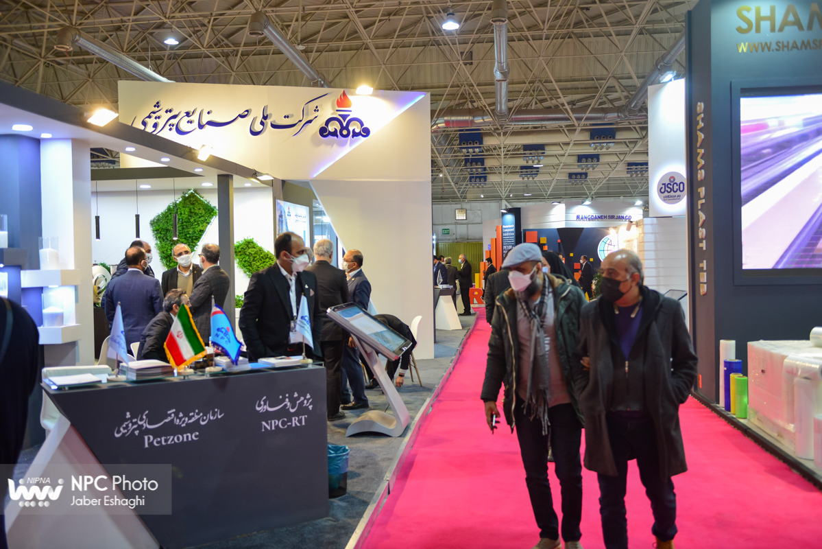 غرفه شرکت ملی صنایع پتروشیمی در پانزدهمین نمایشگاه بین المللی ایران پلاست 8