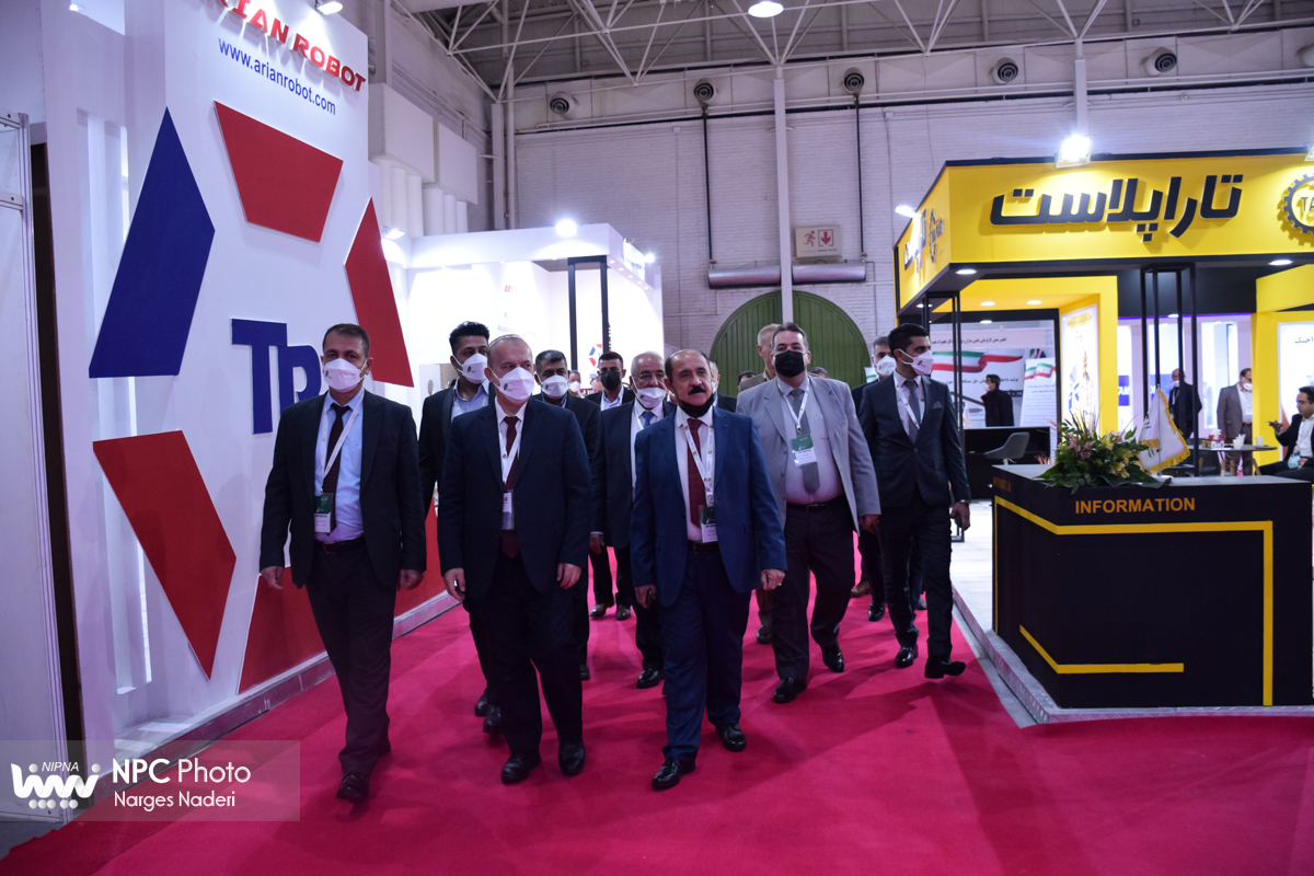 بازدید هیئت های خارجی از پانزدهمین نمایشگاه بین المللی ایران پلاست 1