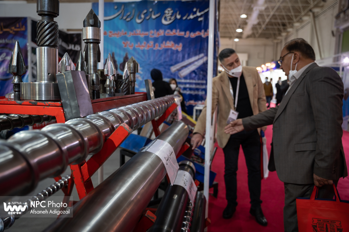 سالن 35 در اولین روز از پانزدهمین نمایشگاه بین المللی ایران پلاست 14