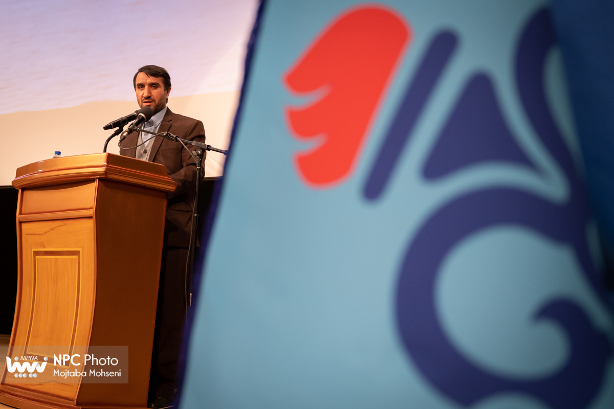 نشست صمیمنانه مدیرعامل شرکت ملی صنایع پتروشیمی با هیئت ها و بازرگانان خارجی  20