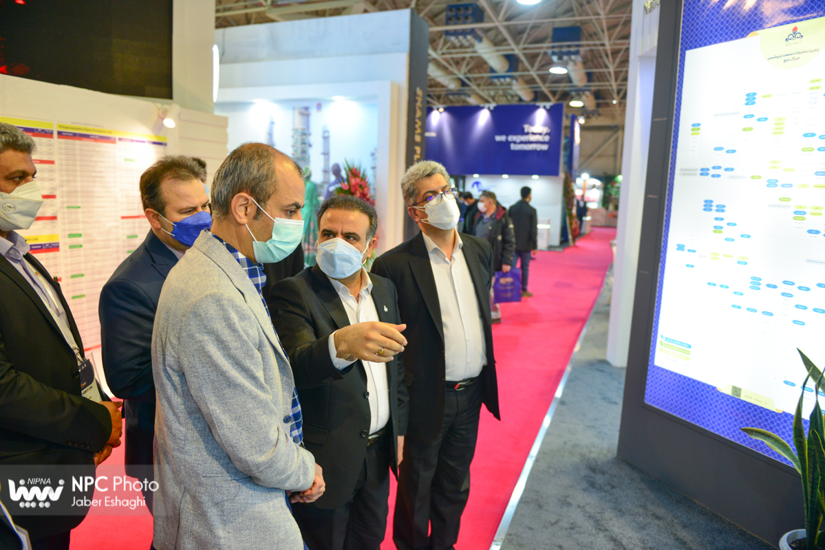 بازدید مجتبی توانگر، نماینده تهران از پانزدهمین نمایشگاه بین المللی ایران پلاست 7