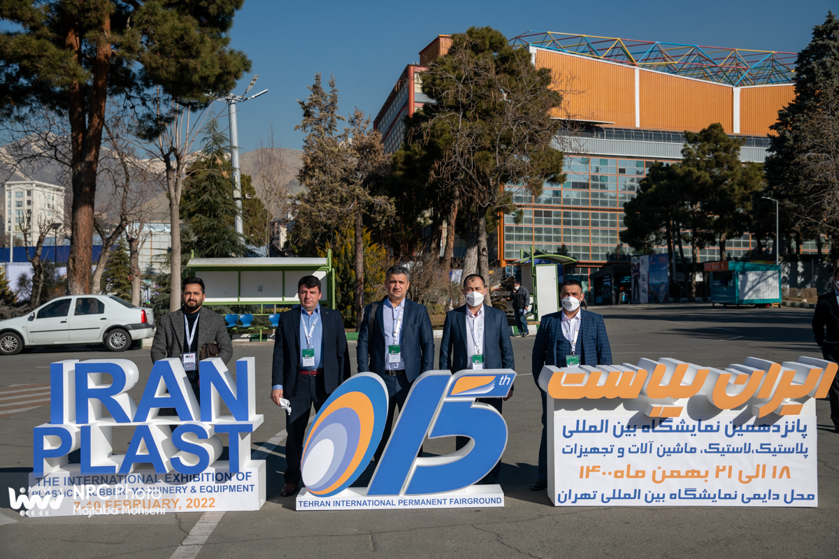حضور هیئت ها و بازرگانان خارجی در دومین روز از پانزدهمین نمایشگاه بین المللی ایران پلاست 46