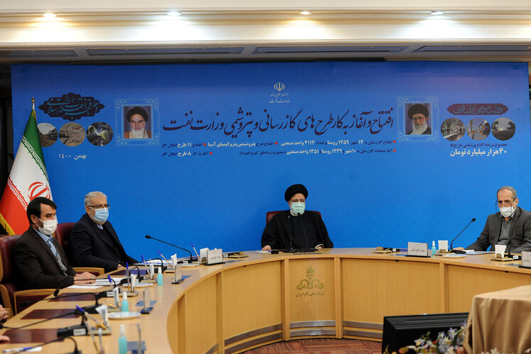 آیین آغاز به‌کار طرح‌های گازرسانی و پتروشیمی 6