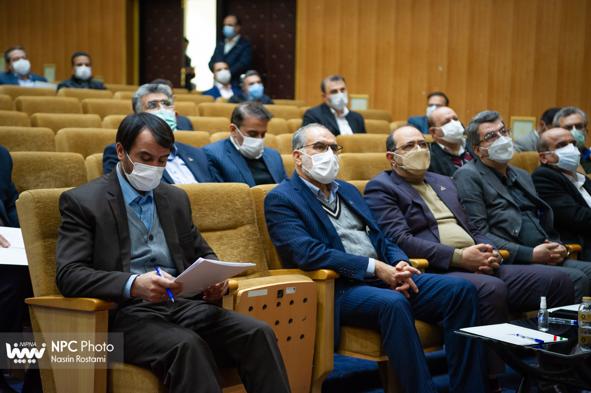 گردهمایی تخصصی شرکت‌های دانش‌بنیان و شرکت ملی صنایع پتروشیمی که در حاشیه نمایشگاه ایران پلاست 16