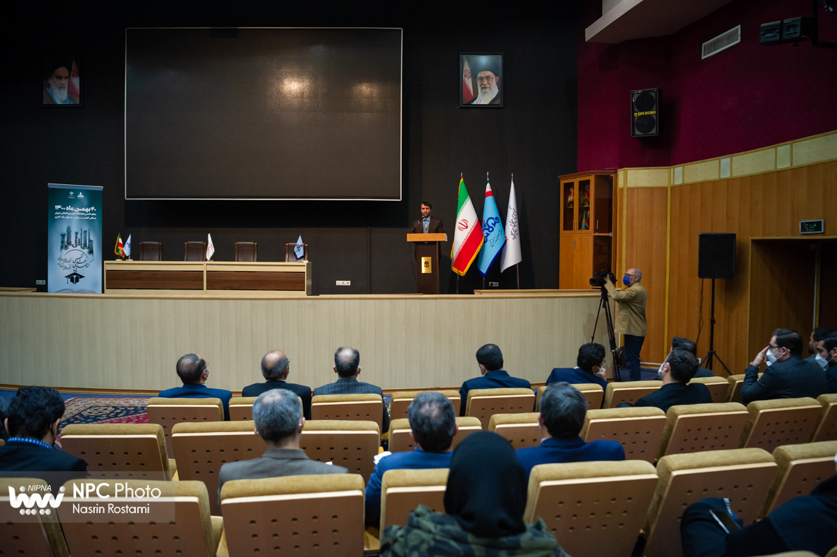 گردهمایی تخصصی شرکت‌های دانش‌بنیان و شرکت ملی صنایع پتروشیمی که در حاشیه نمایشگاه ایران پلاست 25