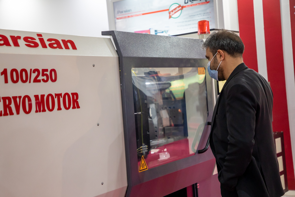 سالن 35 در سومین روز از پانزدهمین نمایشگاه بین المللی ایران پلاست 14