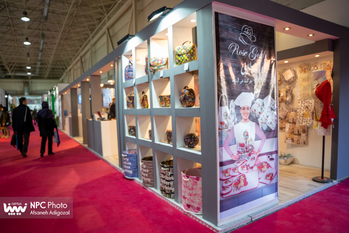 سالن 41B در سومین روز از پانزدهمین نمایشگاه بین المللی ایران پلاست 4