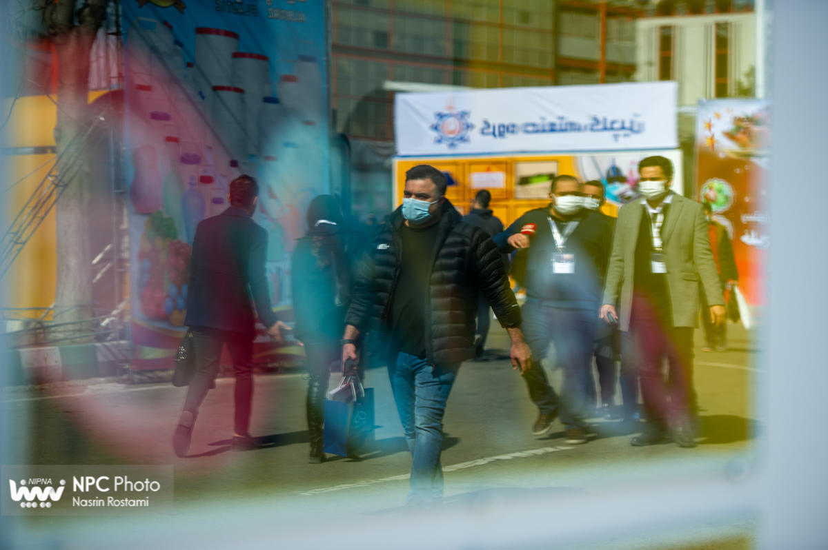 حاشیه های سومین روز از پانزدهمین نمایشگاه بین المللی ایران پلاست (2) 33