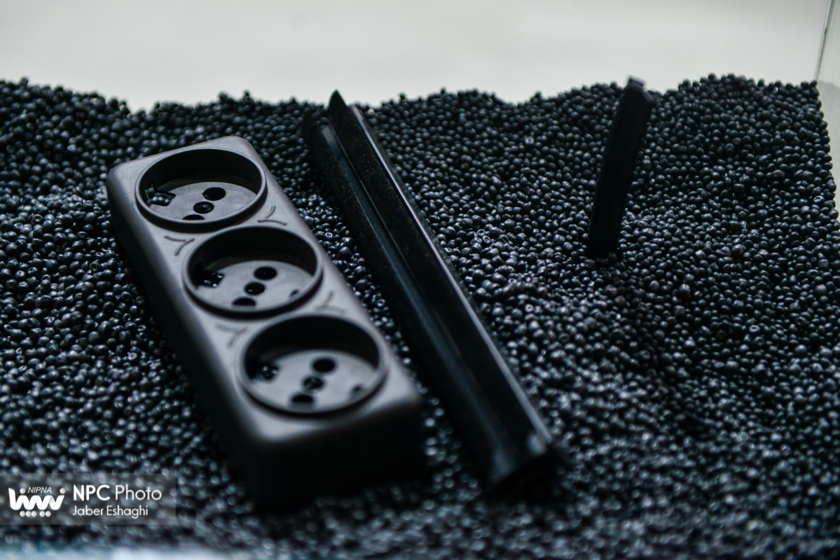 حاشیه های سومین روز از پانزدهمین نمایشگاه بین المللی ایران پلاست (1) 41