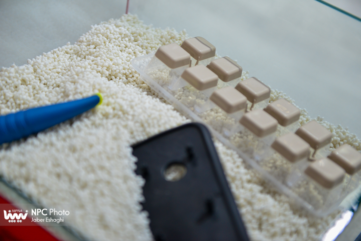 حاشیه های سومین روز از پانزدهمین نمایشگاه بین المللی ایران پلاست (1) 42