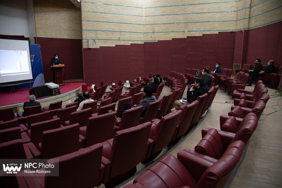 برگزاری نشست های تخصصی در سومین روز از پانزدهمین نمایشگاه بین المللی ایران پلاست 14