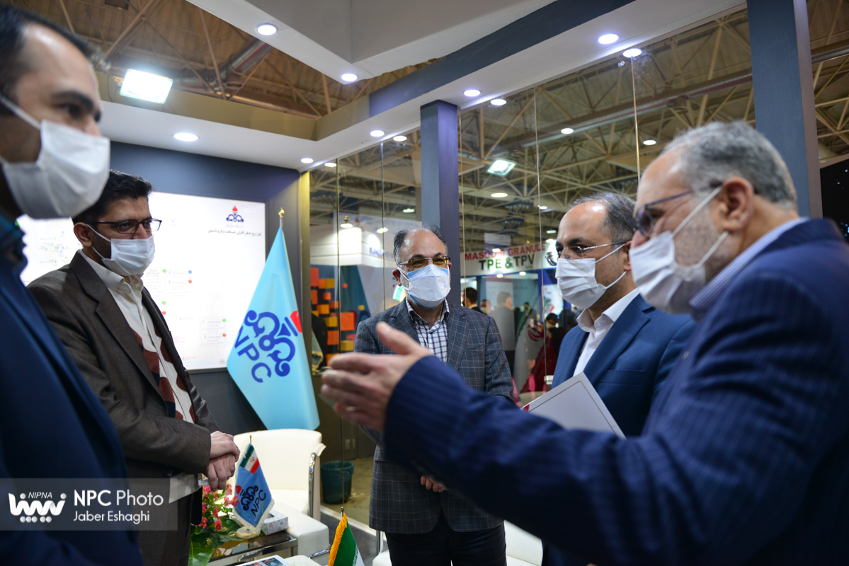 غرفه شرکت ملی صنایع پتروشیمی در سومین روز از پانزدهمین نمایشگاه بین المللی ایران پلاست 41