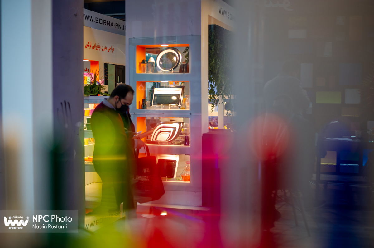 سالن 31A در چهارمین روز از پانزدهمین نمایشگاه بین المللی ایران پلاست 44