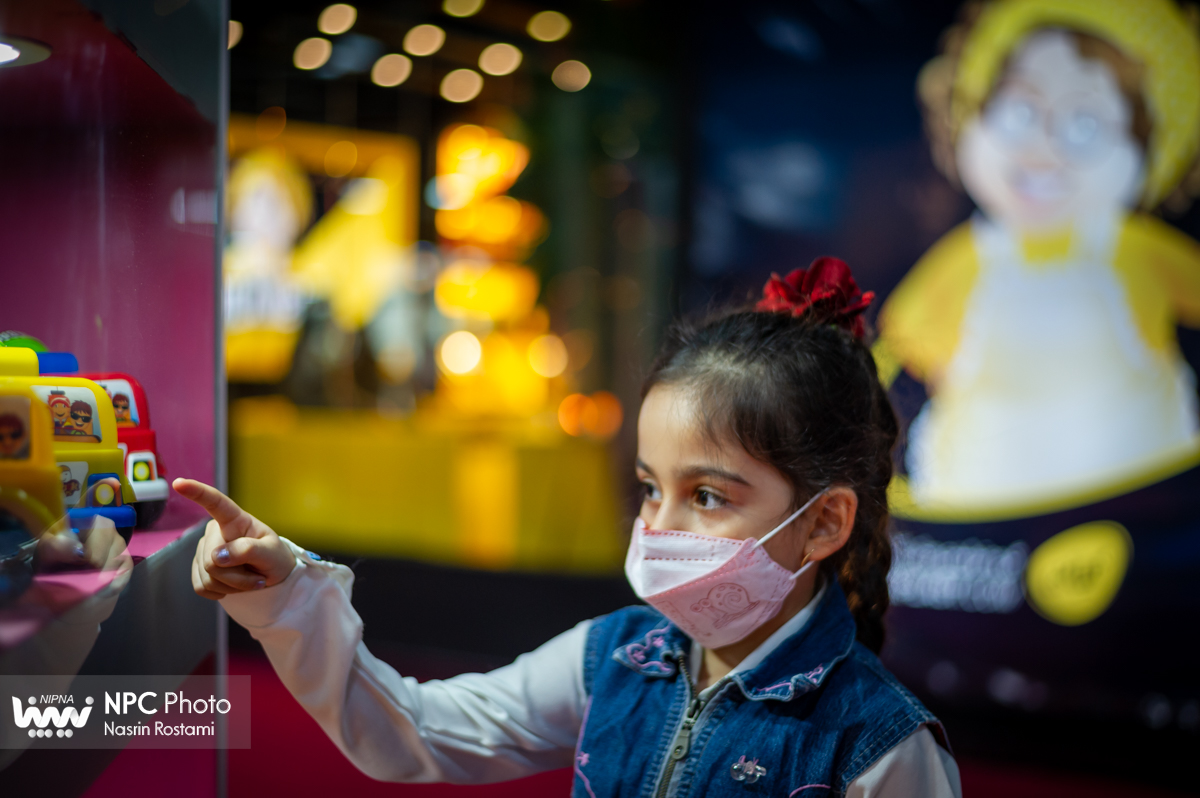 سالن 31A در چهارمین روز از پانزدهمین نمایشگاه بین المللی ایران پلاست 49