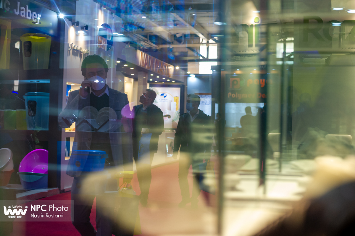 سالن 44 در چهارمین روز از پانزدهمین نمایشگاه بین المللی ایران پلاست 15