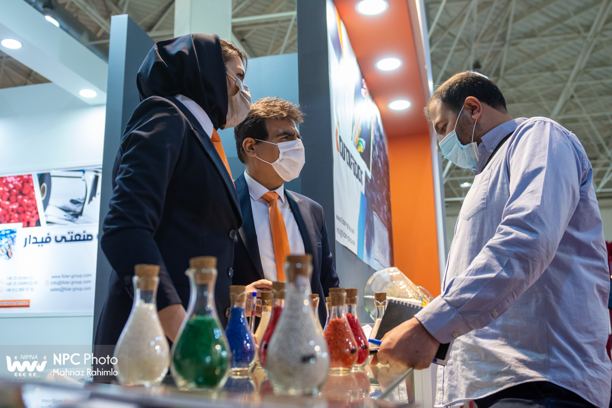 سالن 40A-40 در چهارمین روز از پانزدهمین نمایشگاه بین المللی ایران پلاست 8