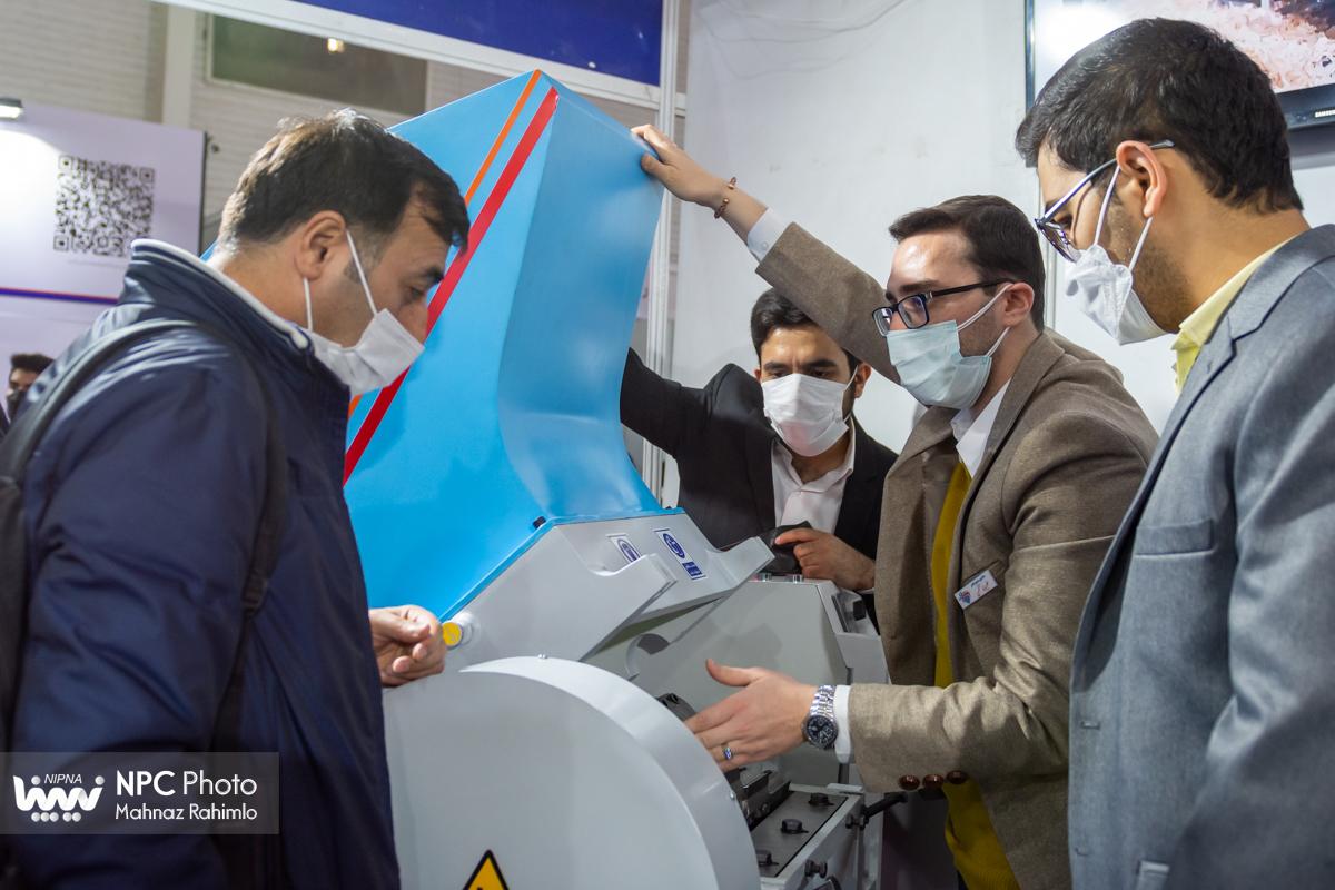 سالن 35 در چهارمین روز از پانزدهمین نمایشگاه بین المللی ایران پلاست 15