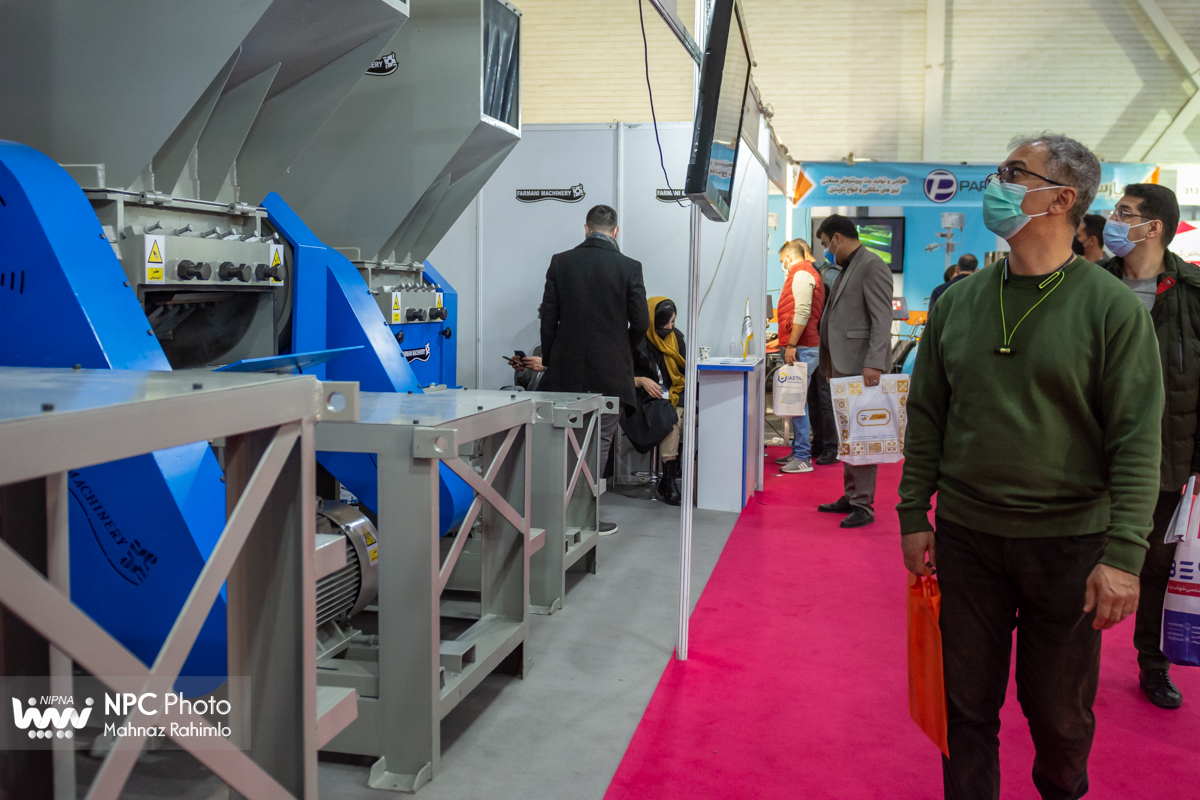 سالن 35 در چهارمین روز از پانزدهمین نمایشگاه بین المللی ایران پلاست 16