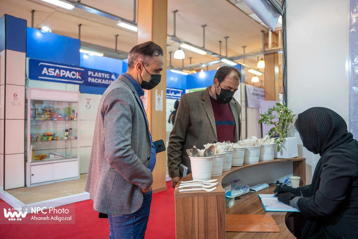 سالن 43 در چهارمین روز از پانزدهمین نمایشگاه بین المللی ایران پلاست 10