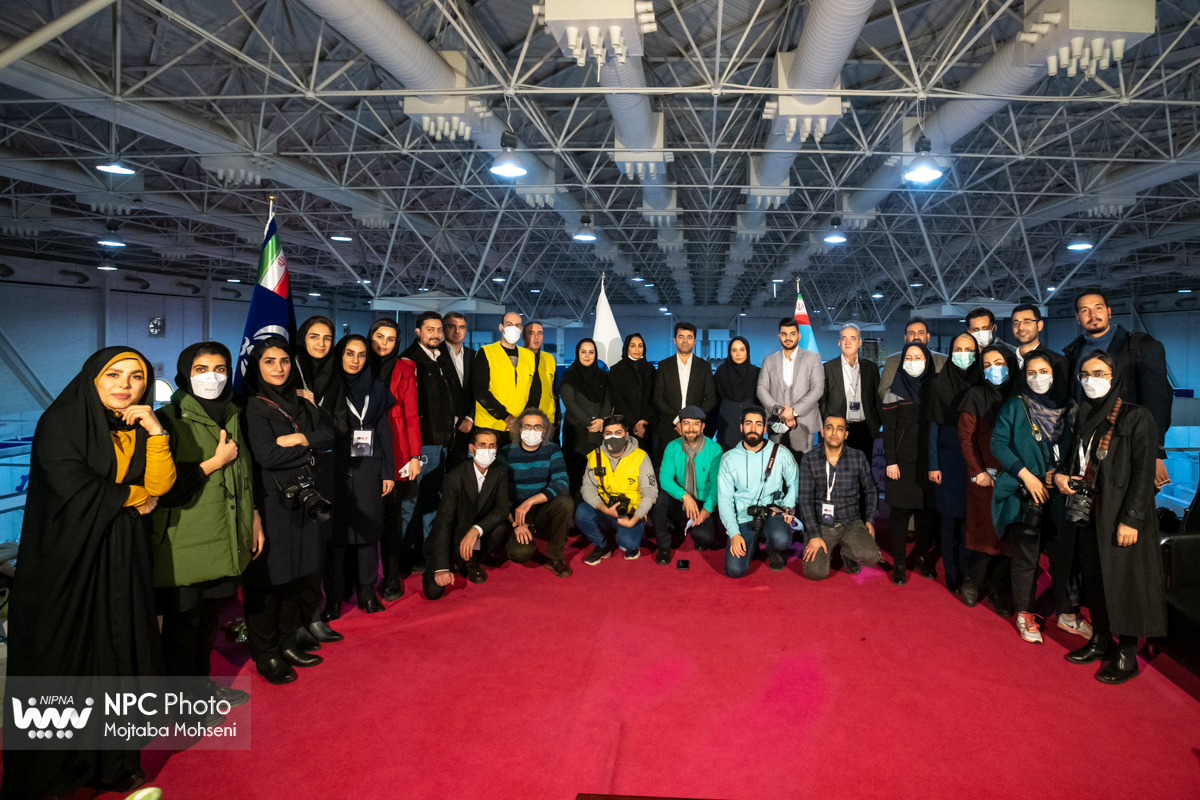 تقدیر و تشکر مدیر نمایشگاه بین‌المللی ایران‌پلاست از تیم اجرایی در پانزدهمین نمایشگاه بین المللی ایران پلاست 7