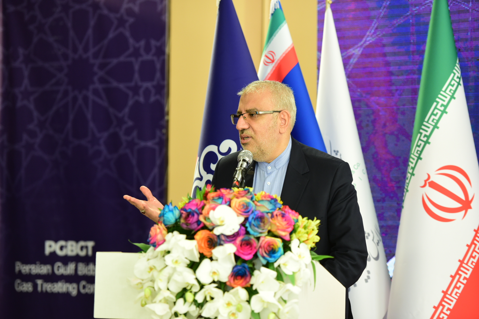 : آیین بهره‌برداری از تأسیسات و مخازن ذخیره‌سازی و اسکله شرکت پالایش گاز بیدبلند خلیج فارس و 91 نشست شورای راهبردی منطقه ویژه اقتصادی پتروشیمی ماهشهر 2