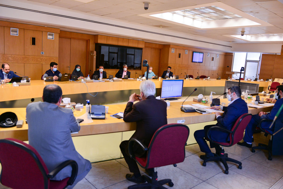 آخرین نشست کمیته تخصصی ستاد تنظیم بازار در سال 1400 به میزبانی شرکت ملی صنایع پتروشیمی برگزار شد. 12