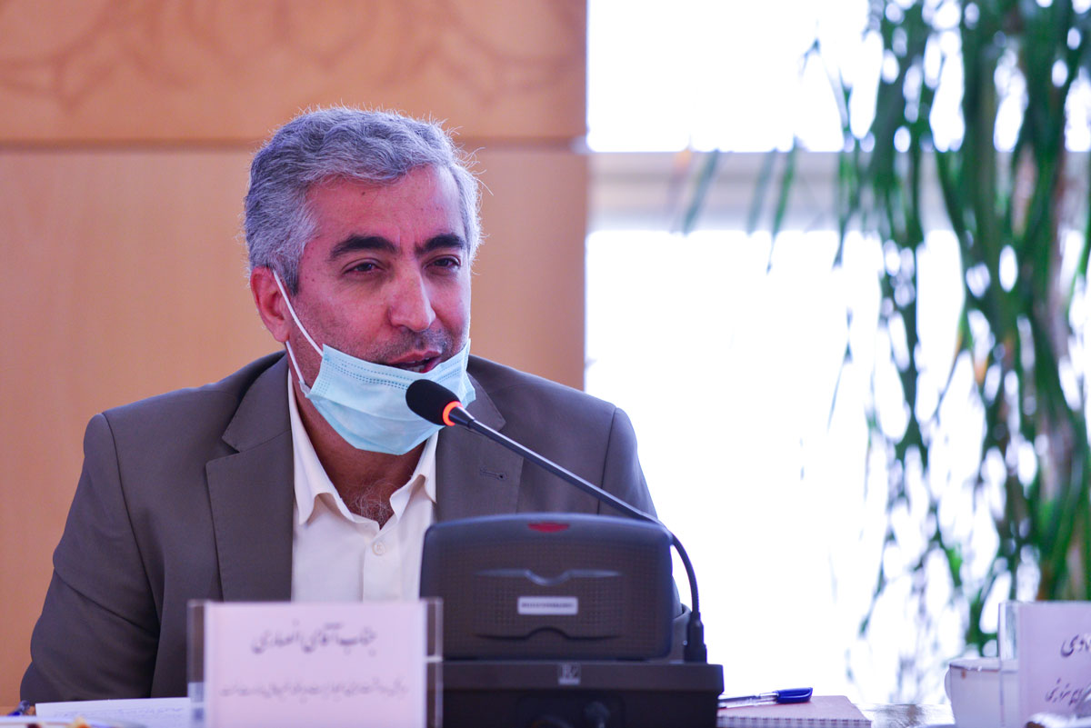 نشست هم اندیشی مدیران عامل هلدینگ های پتروشیمی با مدیران ارشد صنعت نفت به میزبانی شرکت ملی صنایع پتروشیمی 11