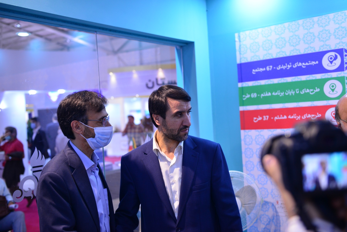 بازدید معاون وزیر نفت و مدیرعامل شرکت ملی صنایع پتروشیمی از بیست و ششمین نمایشگاه بین المللی صنعت نفت 8