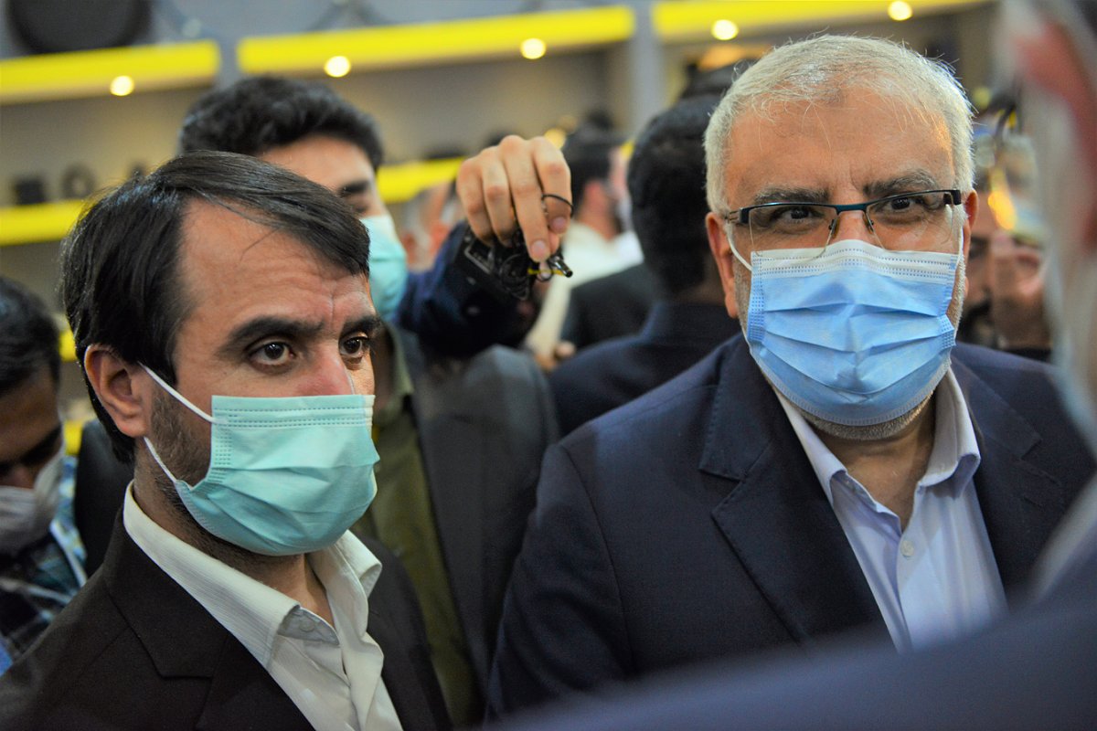 بازدید وزیر نفت از صنعت پتروشیمی در بیست‌وششمین نمایشگاه بین‌المللی نفت 13