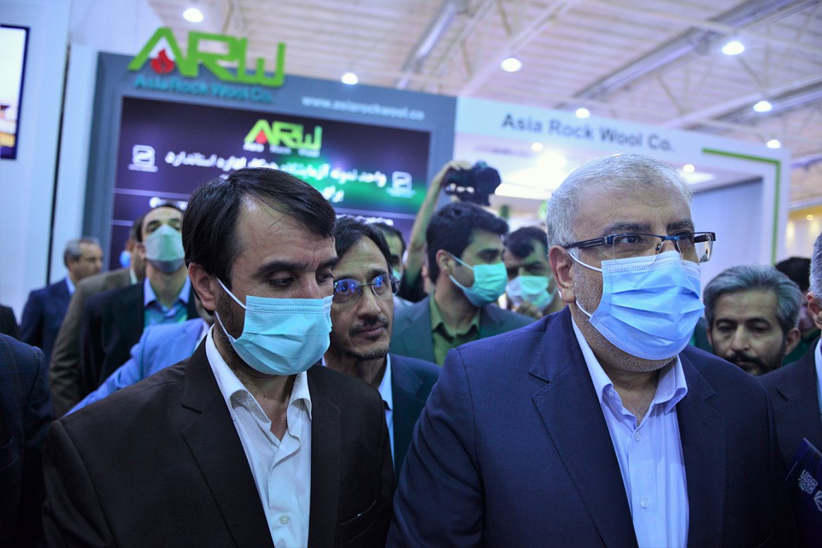 بازدید وزیر نفت از صنعت پتروشیمی در بیست‌وششمین نمایشگاه بین‌المللی نفت 15