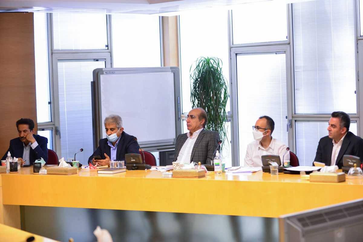 نشست هم‌اندیشی تولیدکنندگان متانول کشور به میزبانی مدیریت تولیدشرکت ملی صنایع پتروشیمی 5