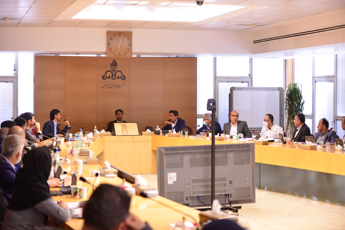 نشست هم‌اندیشی تولیدکنندگان متانول کشور به میزبانی مدیریت تولیدشرکت ملی صنایع پتروشیمی 10