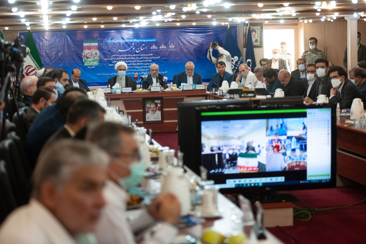 آیین آغاز عملیات اجرایی طرح‌های PDH پتروشیمی پارس و پالایش پارسیان سپهر و بازدید از کشتی لوله گذاری "سی مَستر" به مناسبت هفته دولت