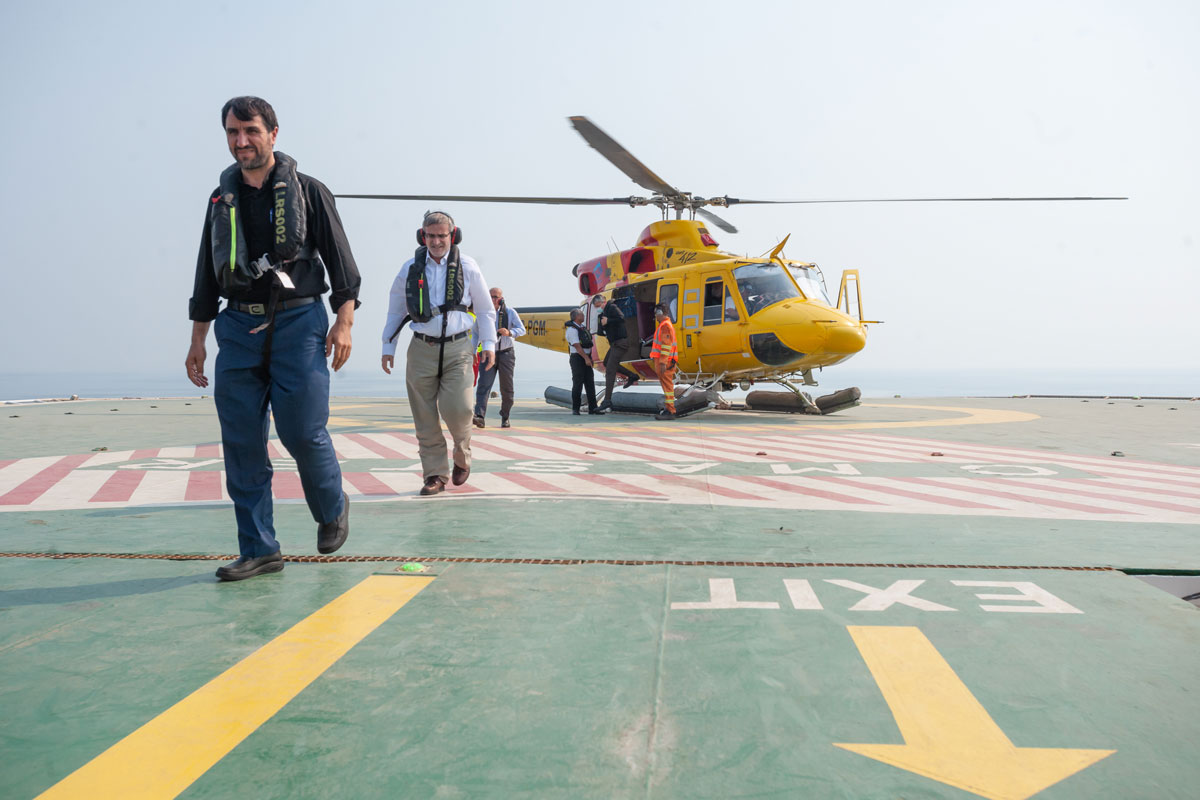 آیین آغاز عملیات اجرایی طرح‌های PDH پتروشیمی پارس و پالایش پارسیان سپهر و بازدید از کشتی لوله گذاری "سی مَستر" به مناسبت هفته دولت 15