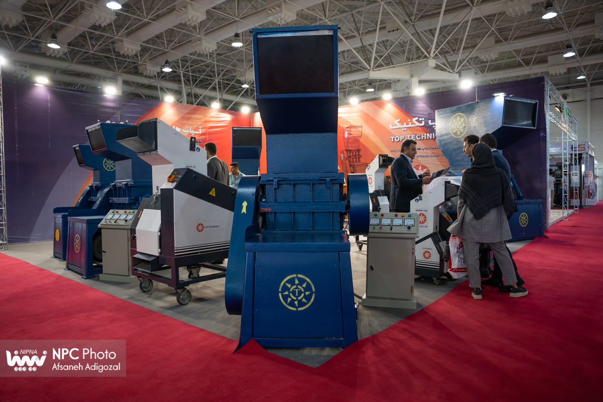 سالن 35 در اولین روز از شانزدهمین نمایشگاه بین المللی ایران پلاست 23