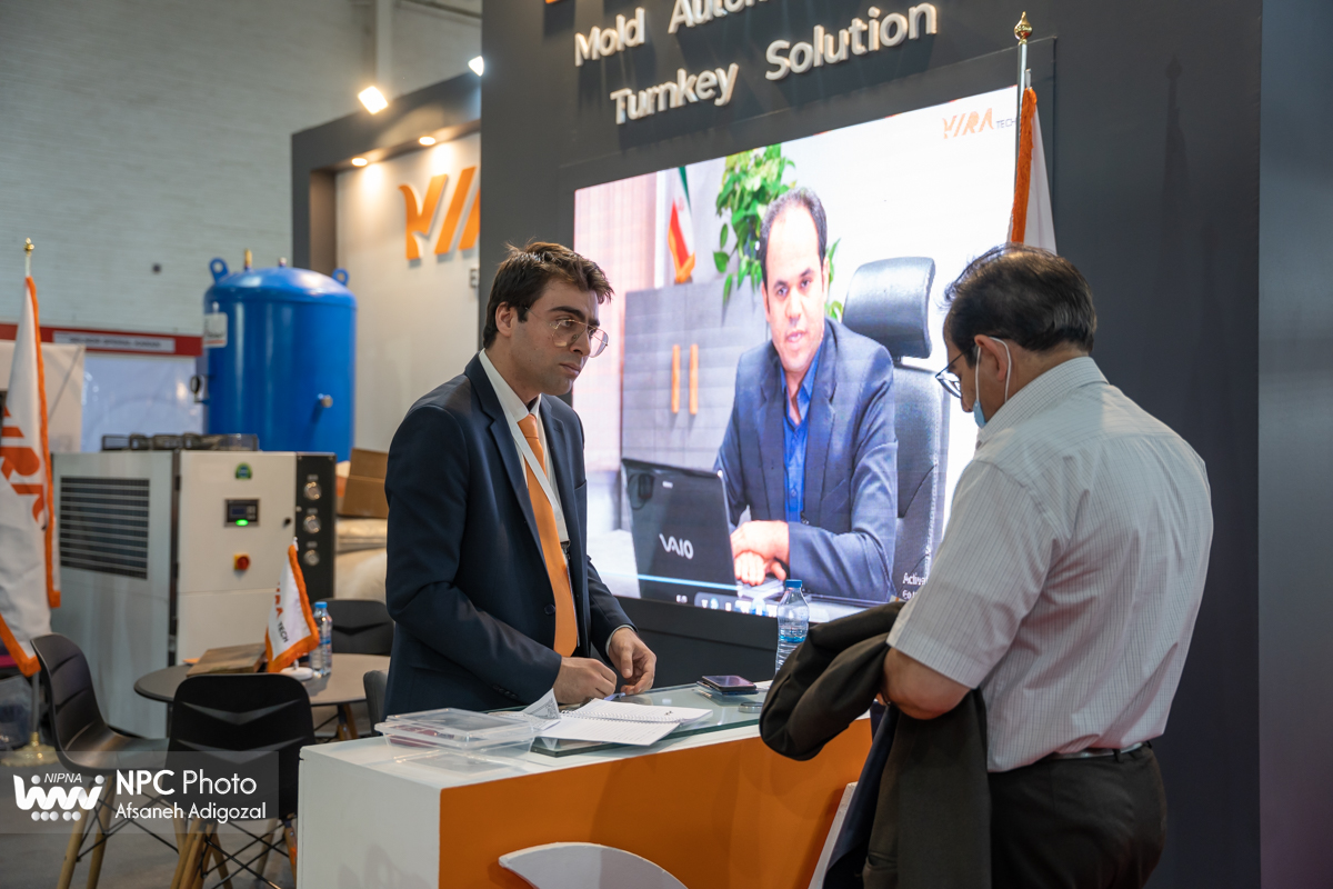 سالن 35 در اولین روز از شانزدهمین نمایشگاه بین المللی ایران پلاست 24