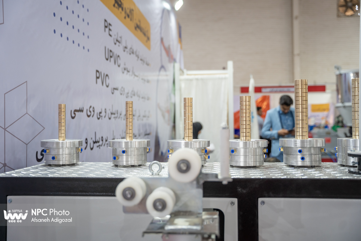 سالن 35 در اولین روز از شانزدهمین نمایشگاه بین المللی ایران پلاست 25