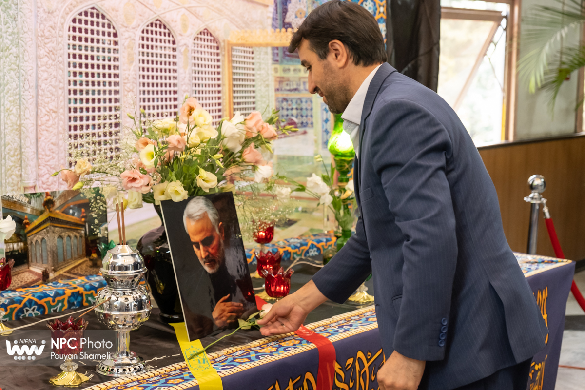 بازدید معاون وزیر نفت و مدیرعامل شرکت ملی صنایع پتروشیمی از شانزدهمین نمایشگاه بین‌المللی ایران‌پلاست (3) 1